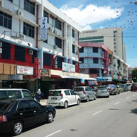 J &J Hotel Kota Kinabalu Exteriör bild