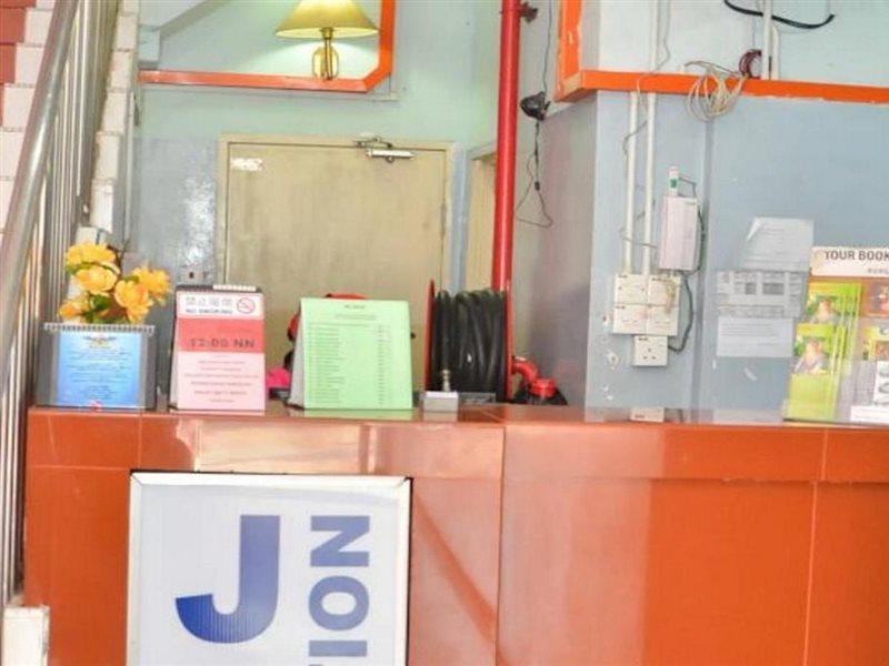 J &J Hotel Kota Kinabalu Exteriör bild