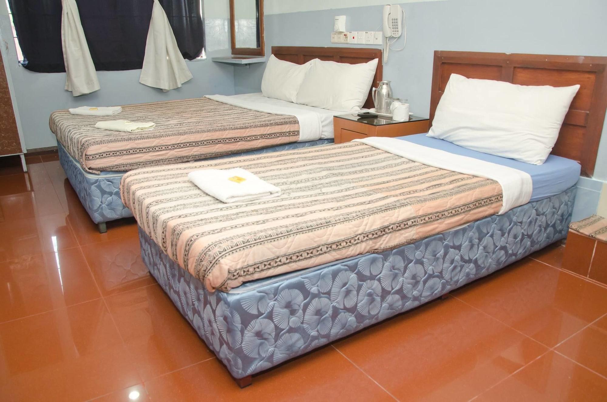J &J Hotel Kota Kinabalu Exteriör bild