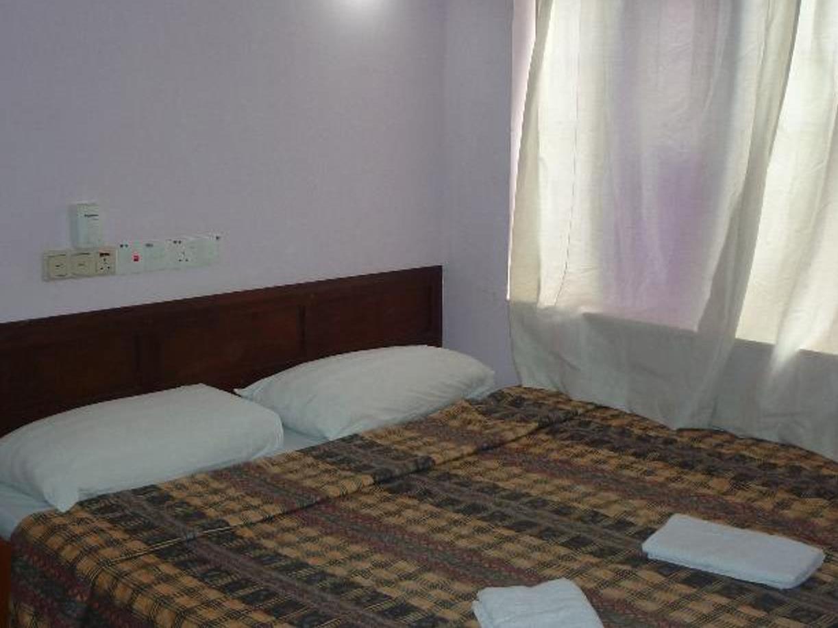 J &J Hotel Kota Kinabalu Exteriör bild