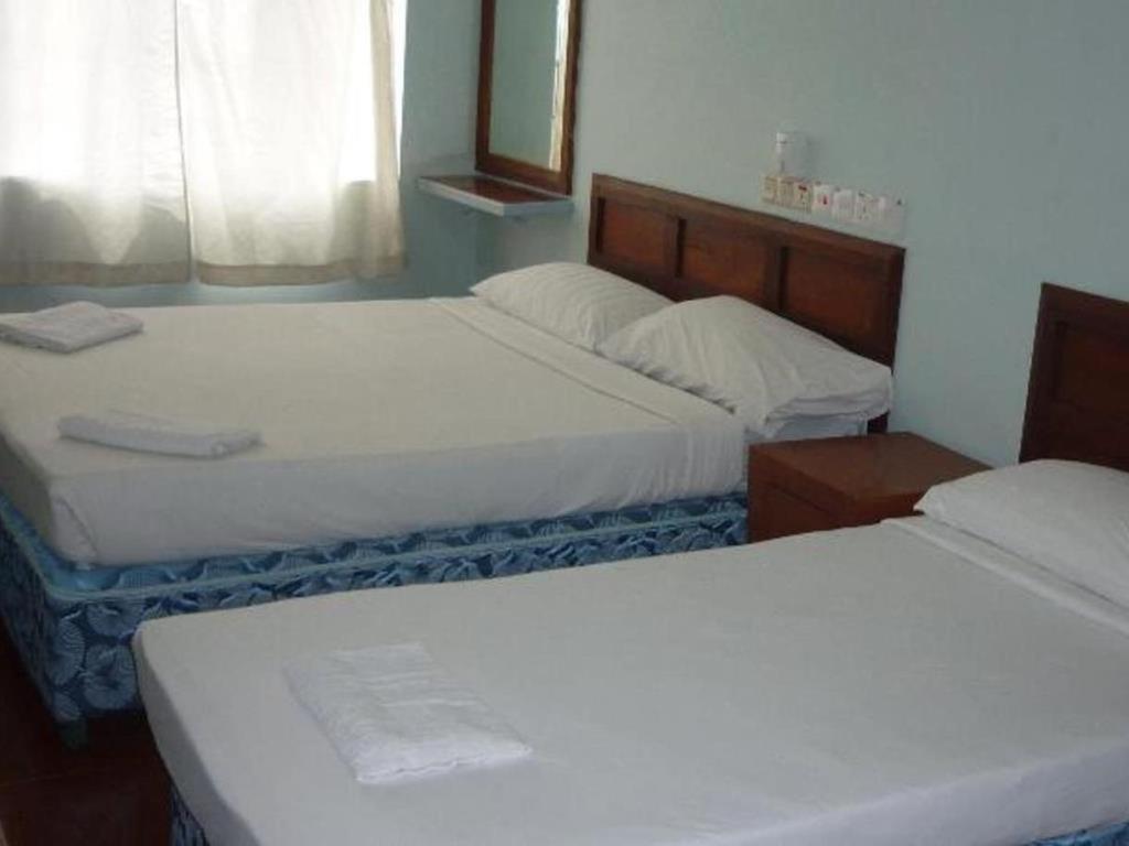 J &J Hotel Kota Kinabalu Exteriör bild